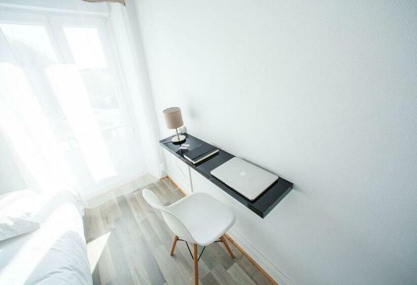 스탠다드 트리플 룸, La Marine