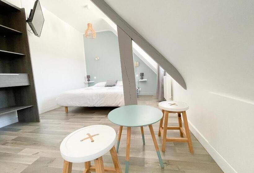 컴포트 룸, La Marine