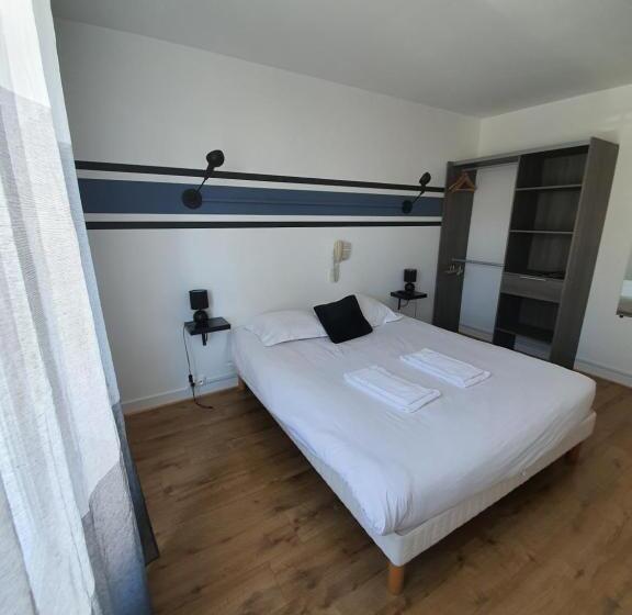 컴포트 룸, La Marine