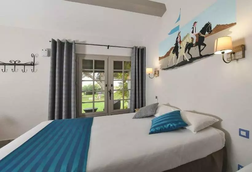 Standard Triple Room with Terrace, Mas Des Barres