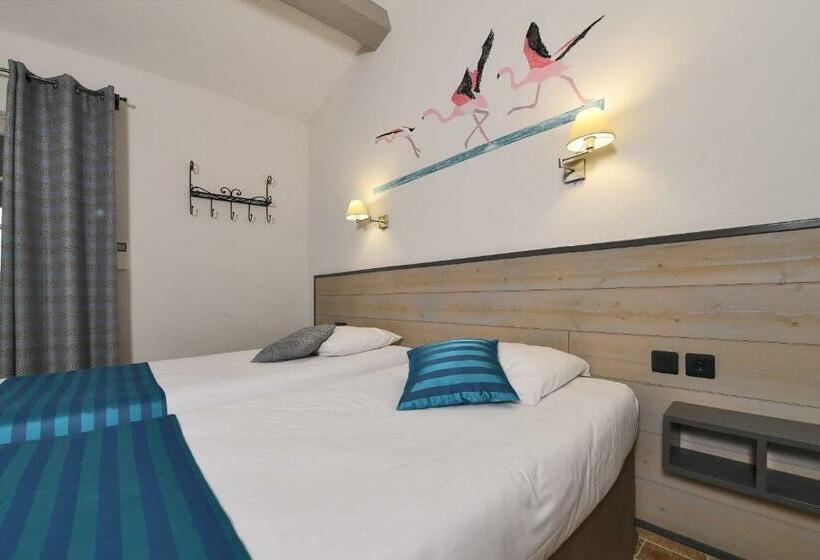 Comfort room with terrace, Mas Des Barres