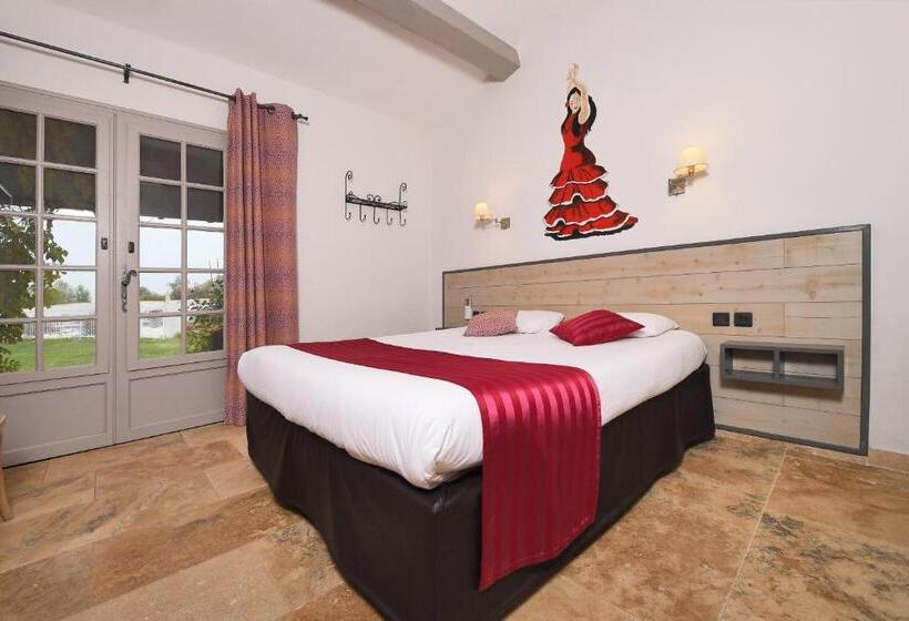 Comfort room with terrace, Mas Des Barres