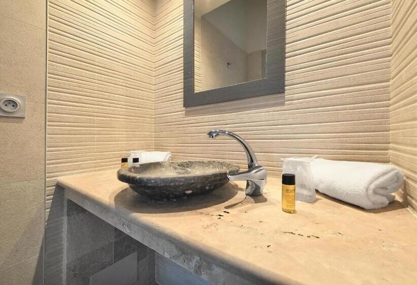 带露台的高档房间, Mas Des Barres