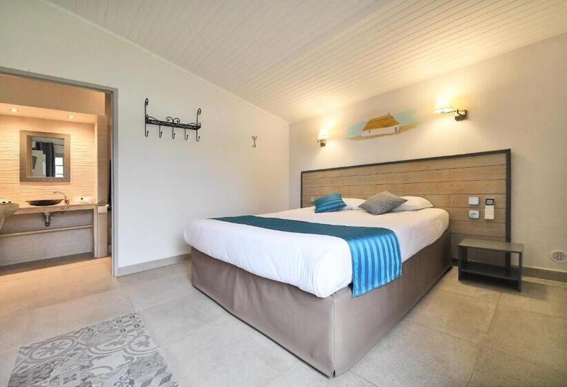 带露台的高档房间, Mas Des Barres