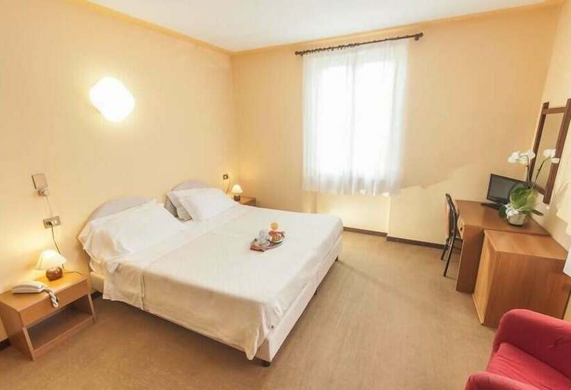 غرفة قياسية, San Marco