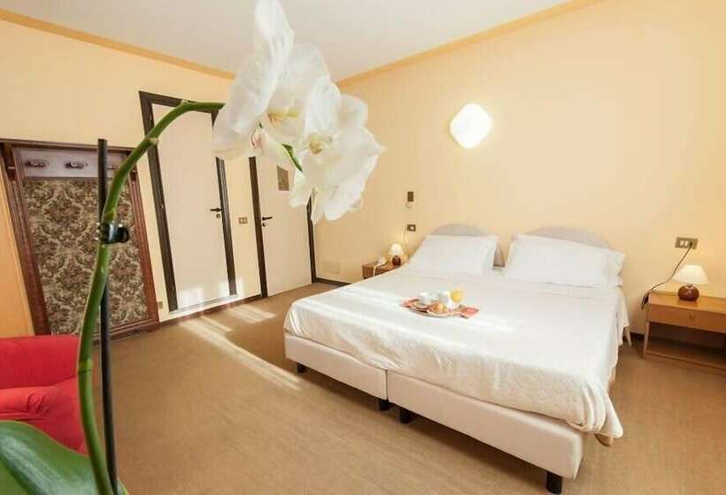 غرفة قياسية, San Marco