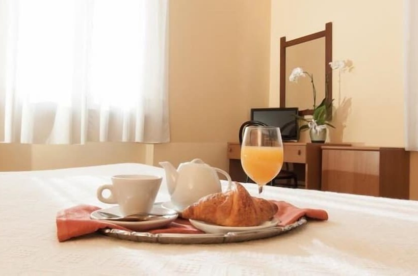 غرفة قياسية, San Marco