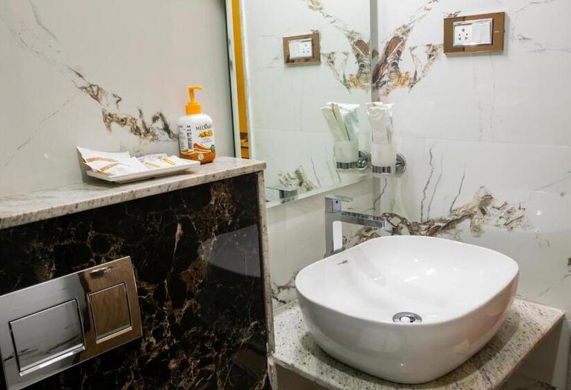 חדר אקונומי יחיד, Stay Inn