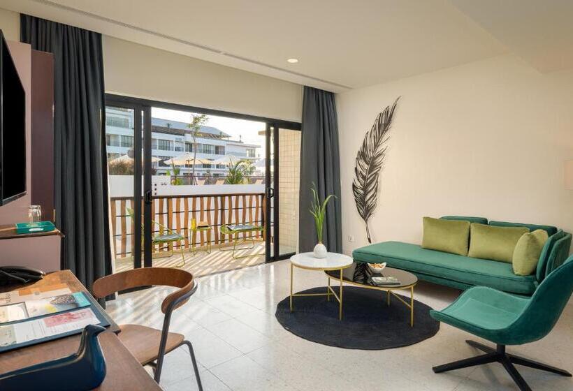 Номер Deluxe, The Aviary