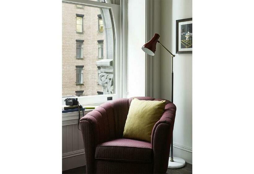 اتاق لوکس با تخت بزرگ, The Beekman, A Thompson Hotel, By Hyatt