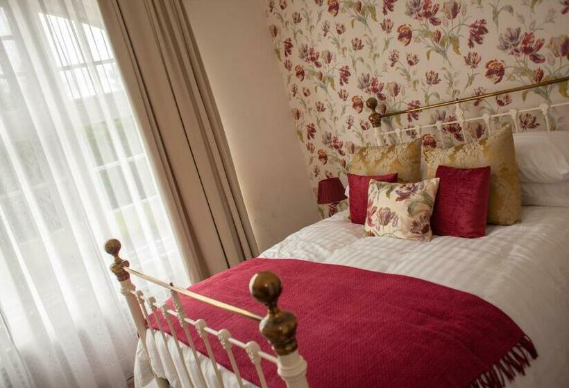 豪华房间, The Coach House