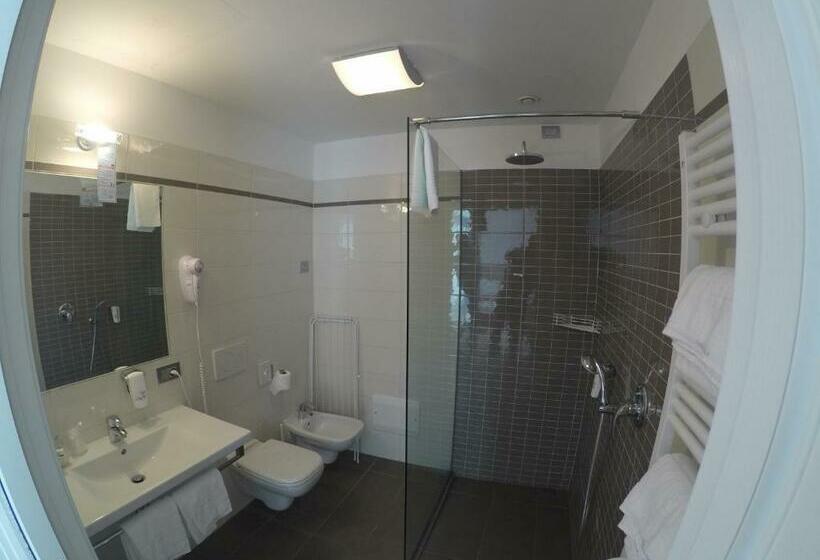 シングルデラックスルーム, Tullio