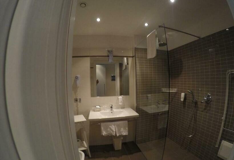 シングルデラックスルーム, Tullio