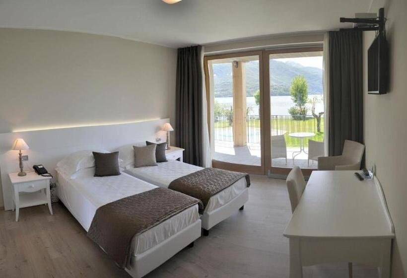 景色の見えるスーペリアルーム, Tullio