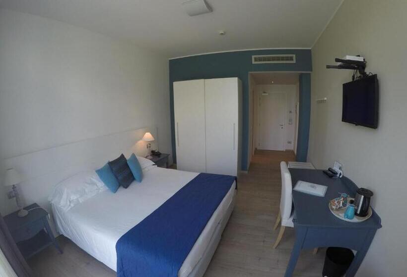 景色の見えるスーペリアルーム, Tullio