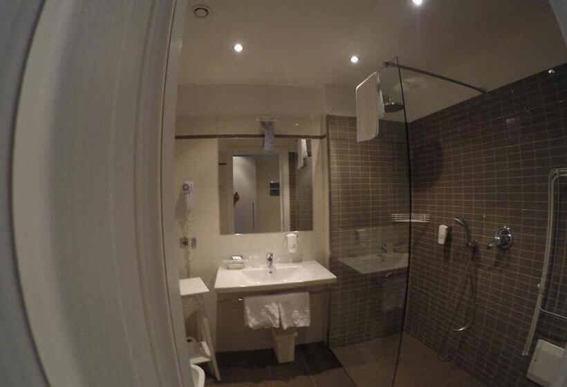 湖の見えるジュニアスイート, Tullio