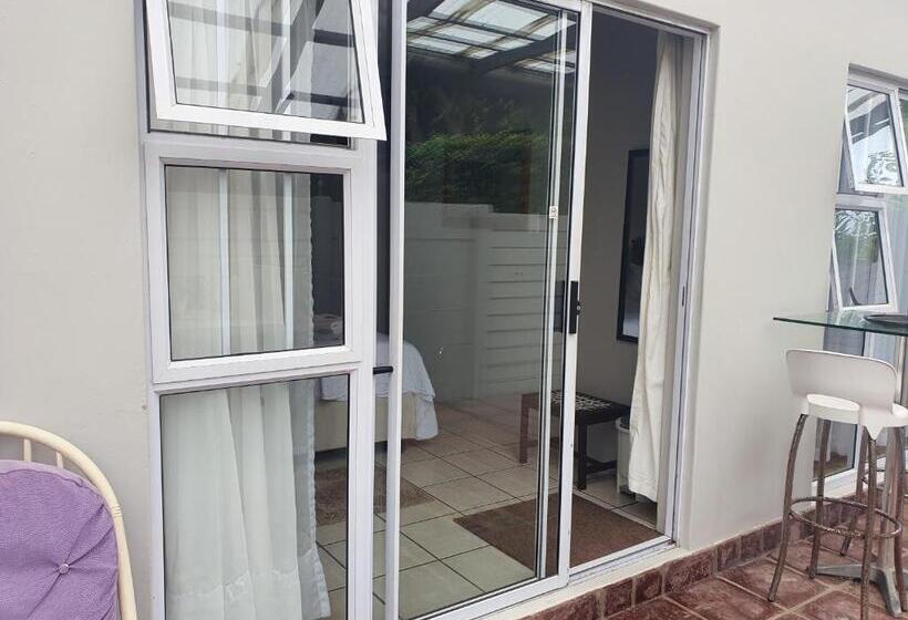 חדר אקונומי יחיד, Nahoon Bed & Breakfast