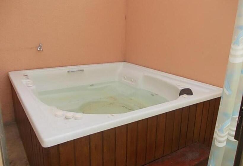 패밀리 룸, All Are Welcome Guest House