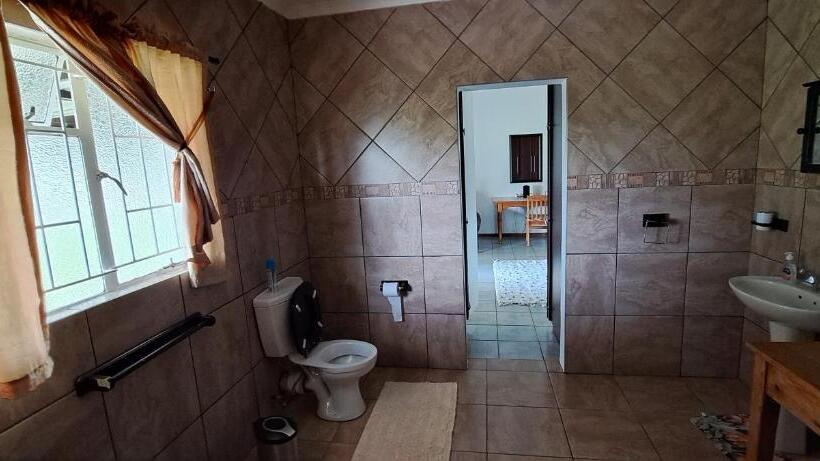 סוויטה, Mountain View Guest House