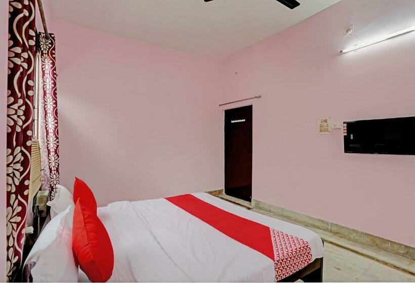 חדר קלאסי לשלושה, Shivansh Paying Guest House