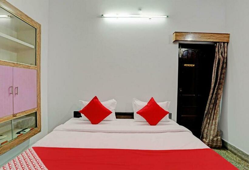 חדר קלאסי לשלושה, Shivansh Paying Guest House