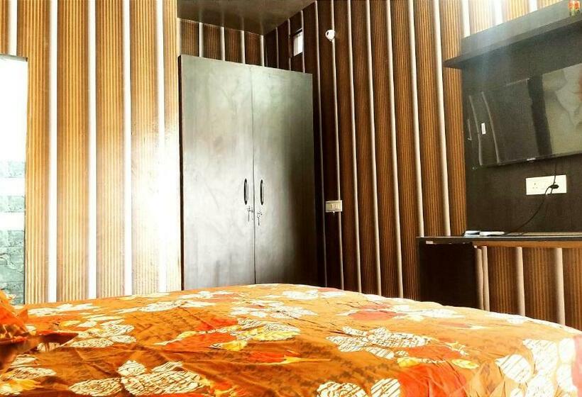 Номер Economy, Paradise Inn    Lpu Law Gate