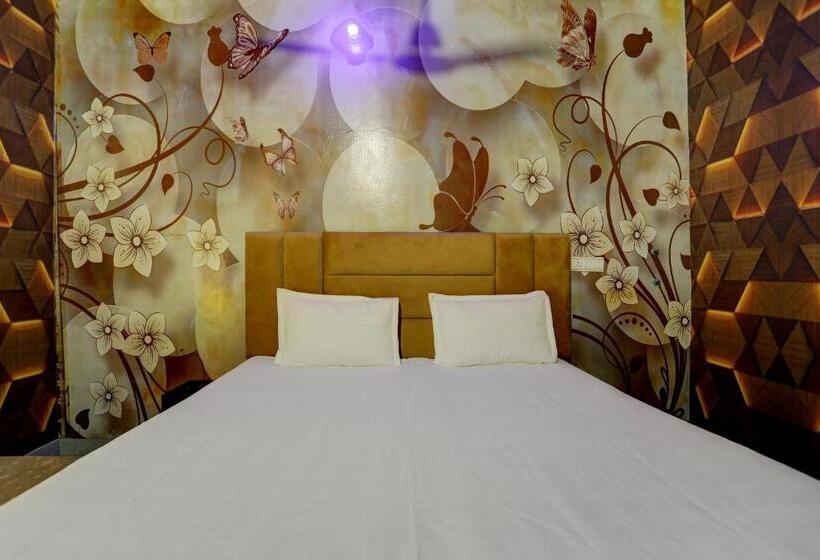 Трехместный Номер Классика, Paradise Inn    Lpu Law Gate