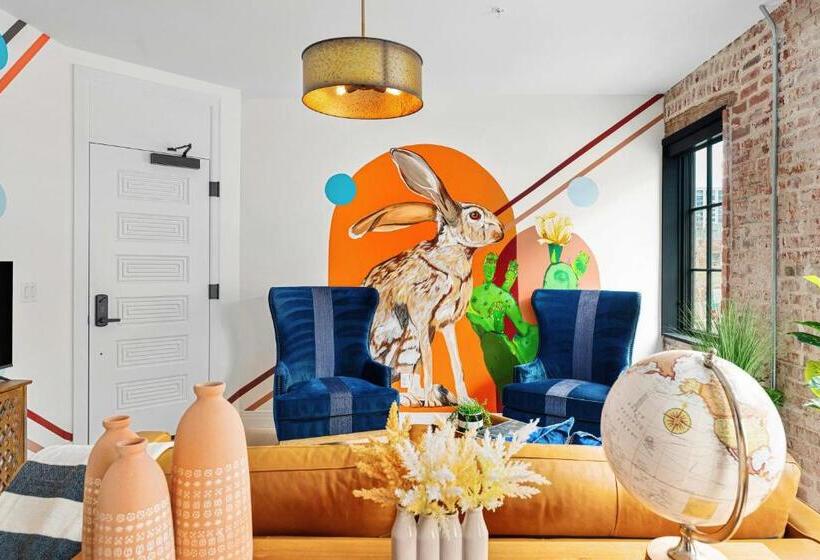 סוויטה, The Acoma House