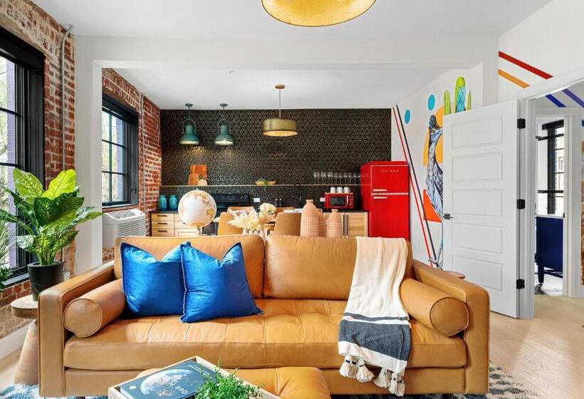 סוויטה, The Acoma House