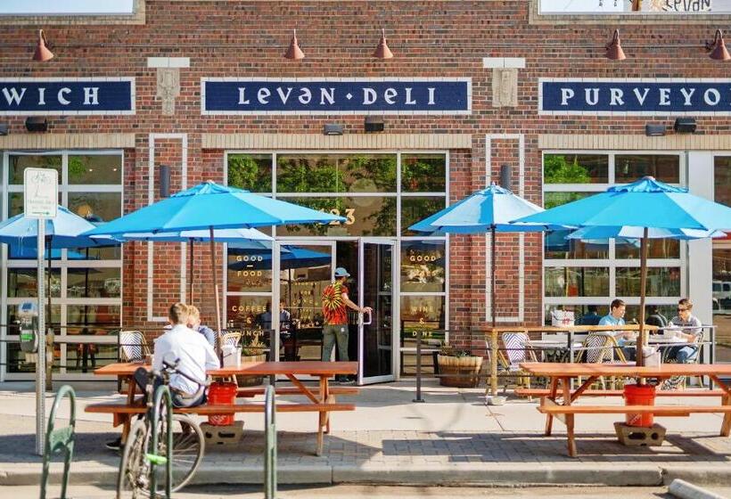 סוויטה, The Acoma House