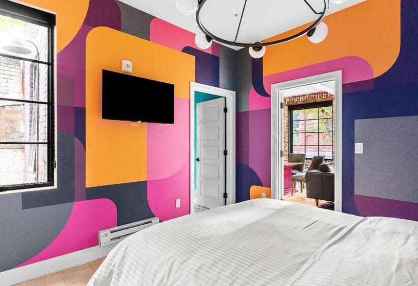 סוויטה, The Acoma House