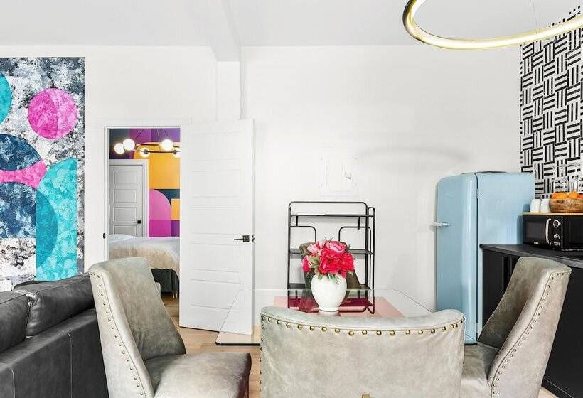 סוויטה, The Acoma House