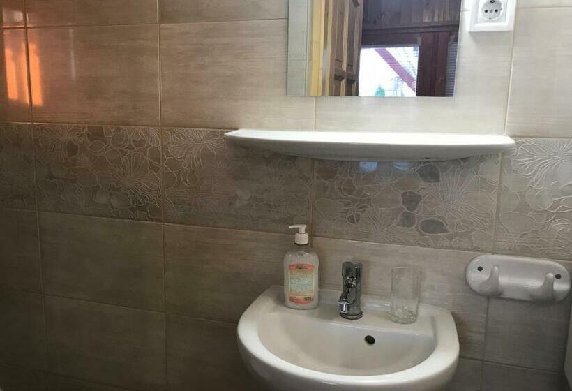 コンフォートトリプルルーム, Cuki Lak