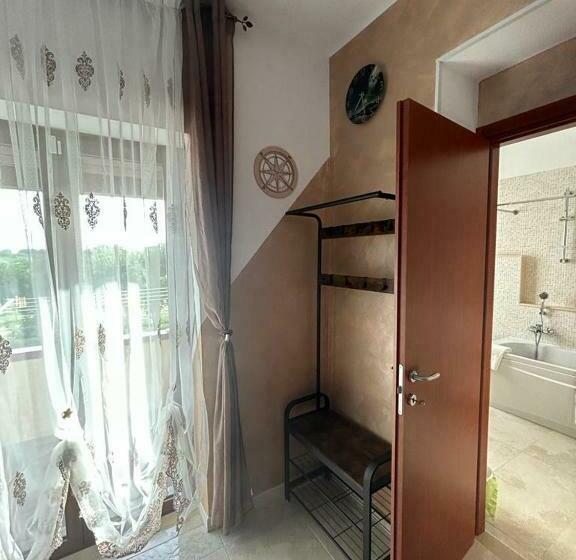 스탠다드 발코니 룸, Triangolo Delle Bermuda B&b