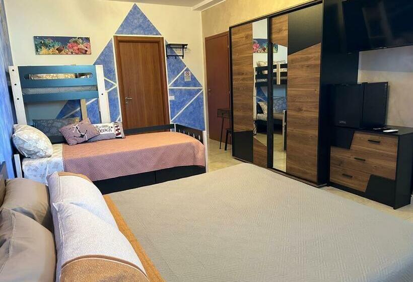 غرفة عائلية, Triangolo Delle Bermuda B&b