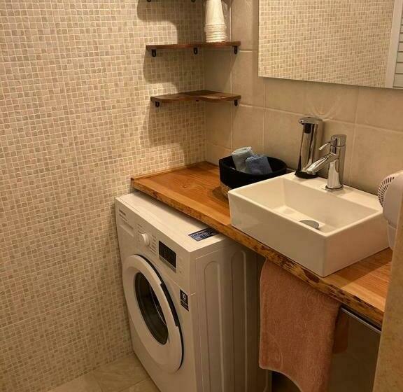 غرفة عائلية, Triangolo Delle Bermuda B&b