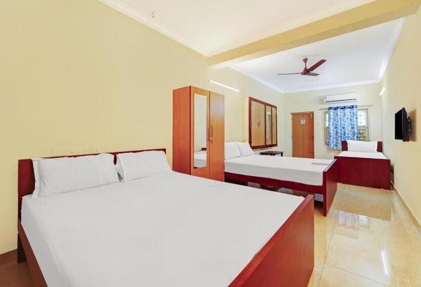 트리플 클래식 룸, Oyo Flagship Chennai Palace