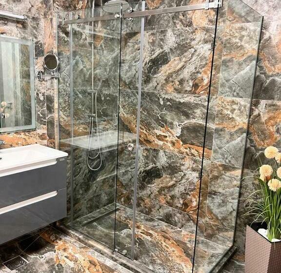 带阳台套房, Kir House On The Beach