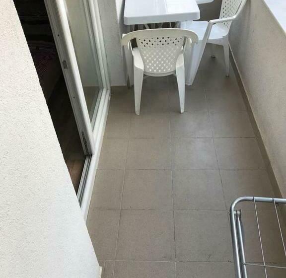 اتاق استاندارد سه نفره, Struga Rooms/dhoma/sobi