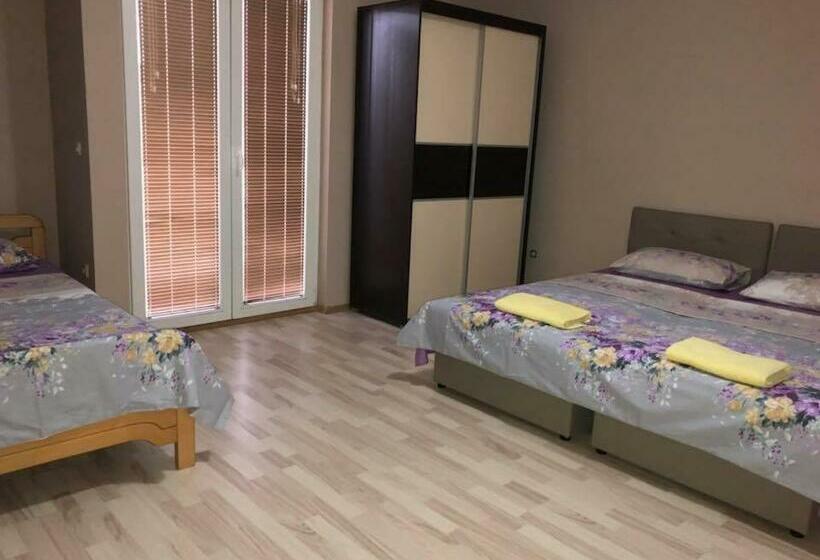 اتاق خانوادگی, Struga Rooms/dhoma/sobi