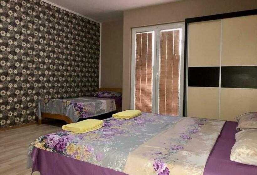 اتاق خانوادگی, Struga Rooms/dhoma/sobi