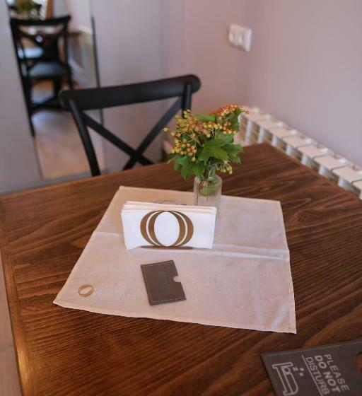 اتاق لوکس, Zero Guesthouse