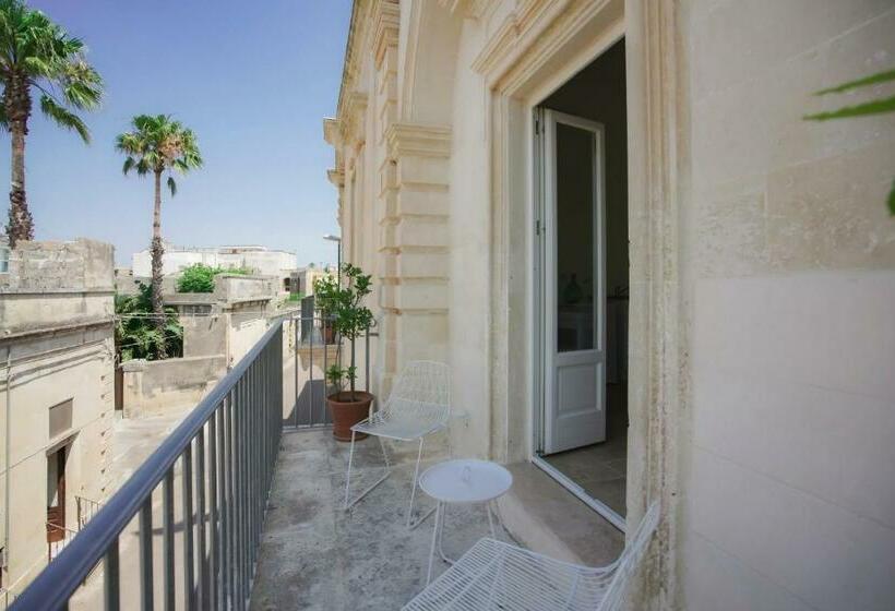 발코니가 있는 스위트, Palazzo Terra D Otranto