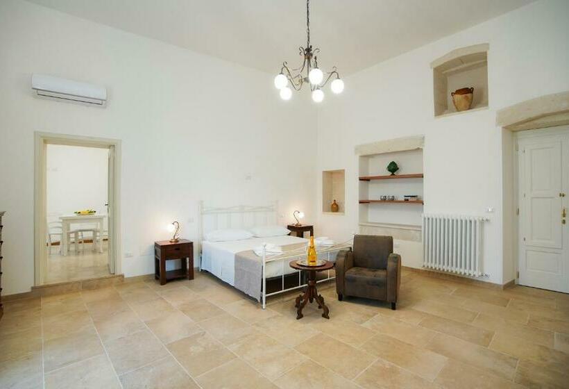 Люкс с Балконом, Palazzo Terra D Otranto