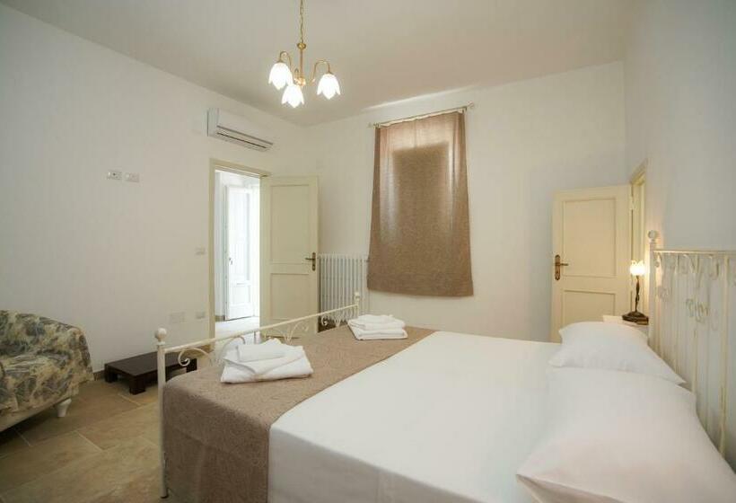 발코니가 있는 스위트, Palazzo Terra D Otranto