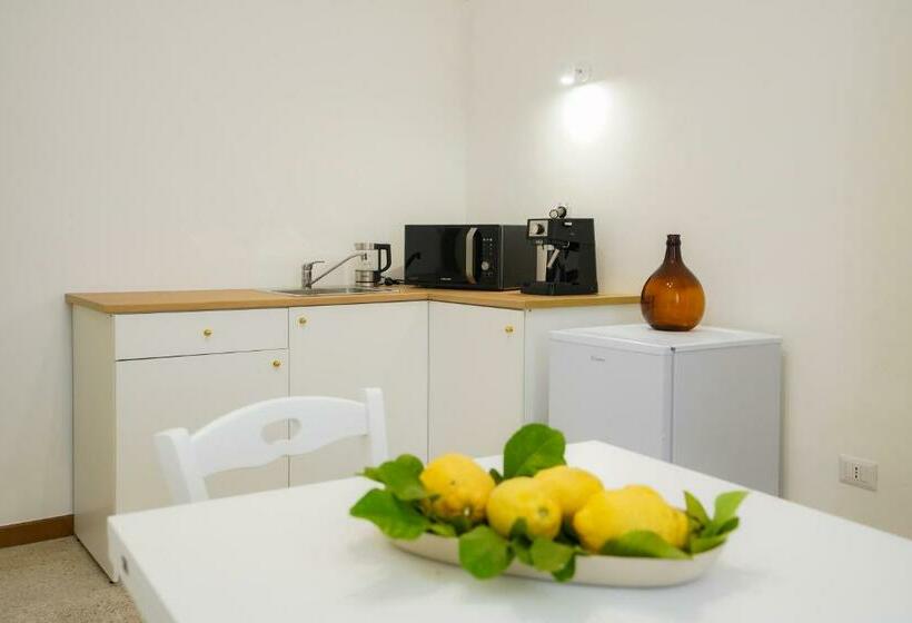 발코니가 있는 스위트, Palazzo Terra D Otranto