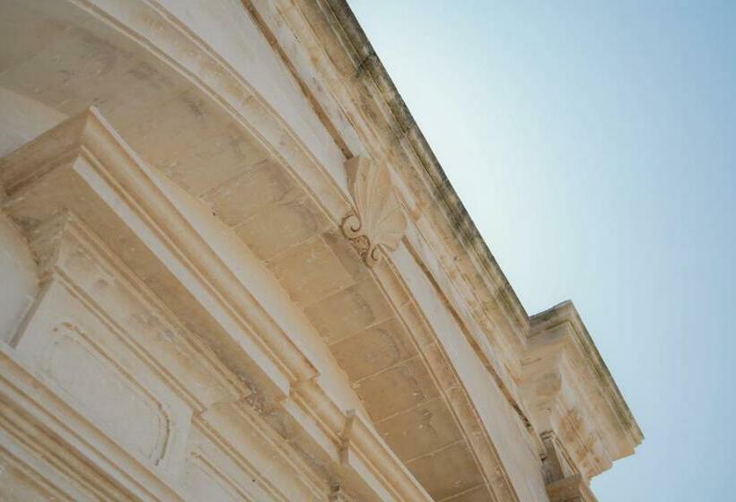 발코니가 있는 스위트, Palazzo Terra D Otranto