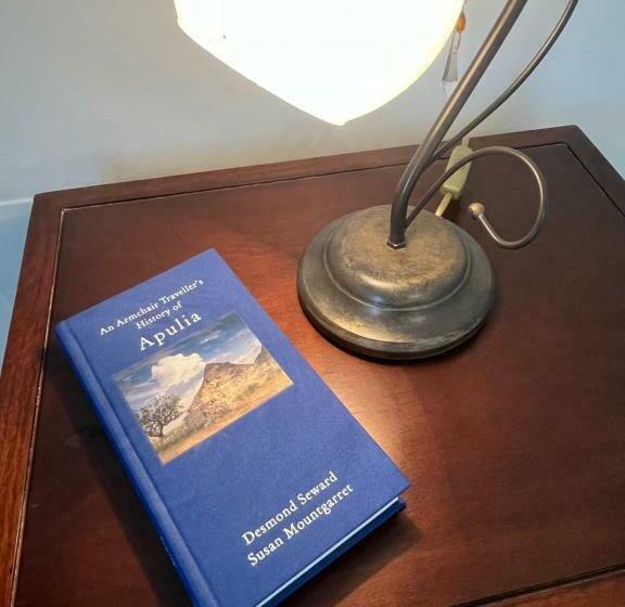 발코니가 있는 스위트, Palazzo Terra D Otranto