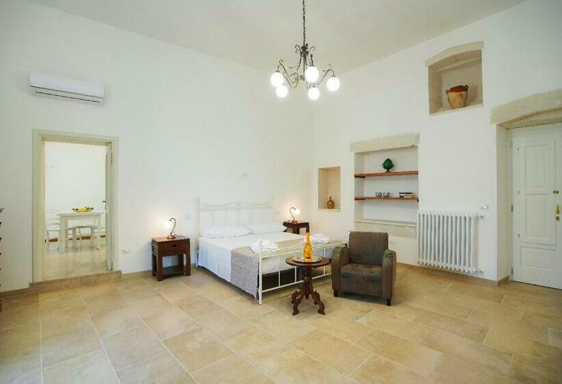 발코니가 있는 스위트, Palazzo Terra D Otranto