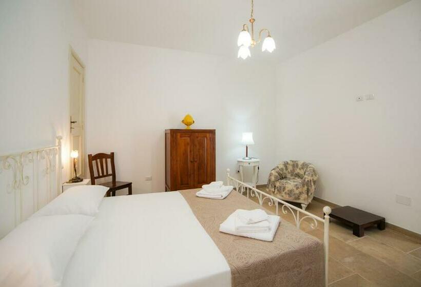 Люкс с Балконом, Palazzo Terra D Otranto